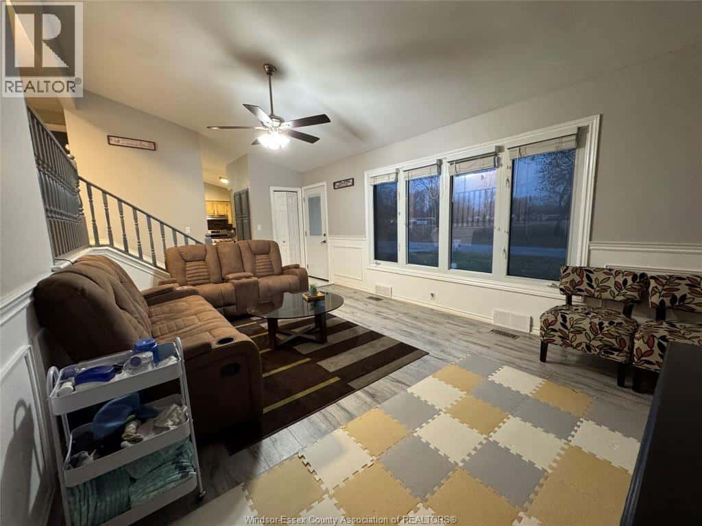 3175 VIRGINIA PARK AVENUE — Windsor, Ontario - Photo 5 of 33