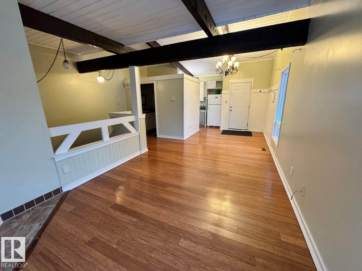 456 LEE RIDGE RD NW - Photo 4 of 14, Edmonton, Alberta