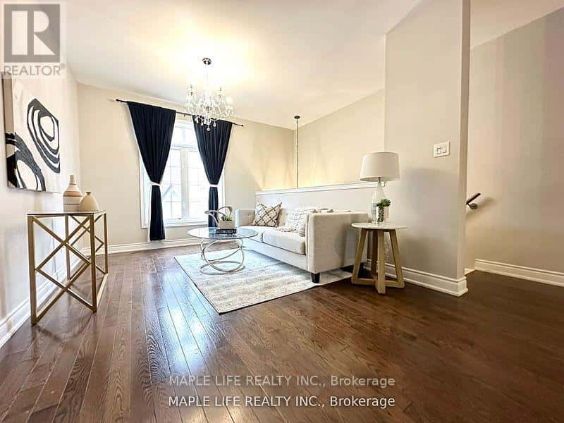 5 HAYES LANE — Toronto (Willowdale East), Ontario - Photo 3 of 27