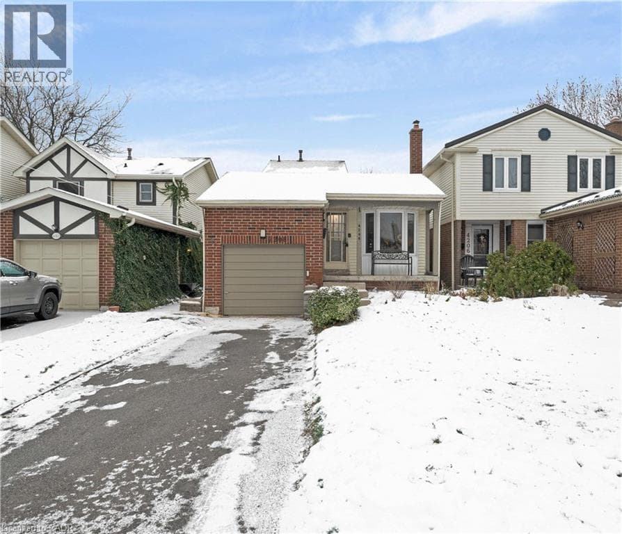 4208 STONEMASON Crescent — Mississauga, Ontario - Main photo