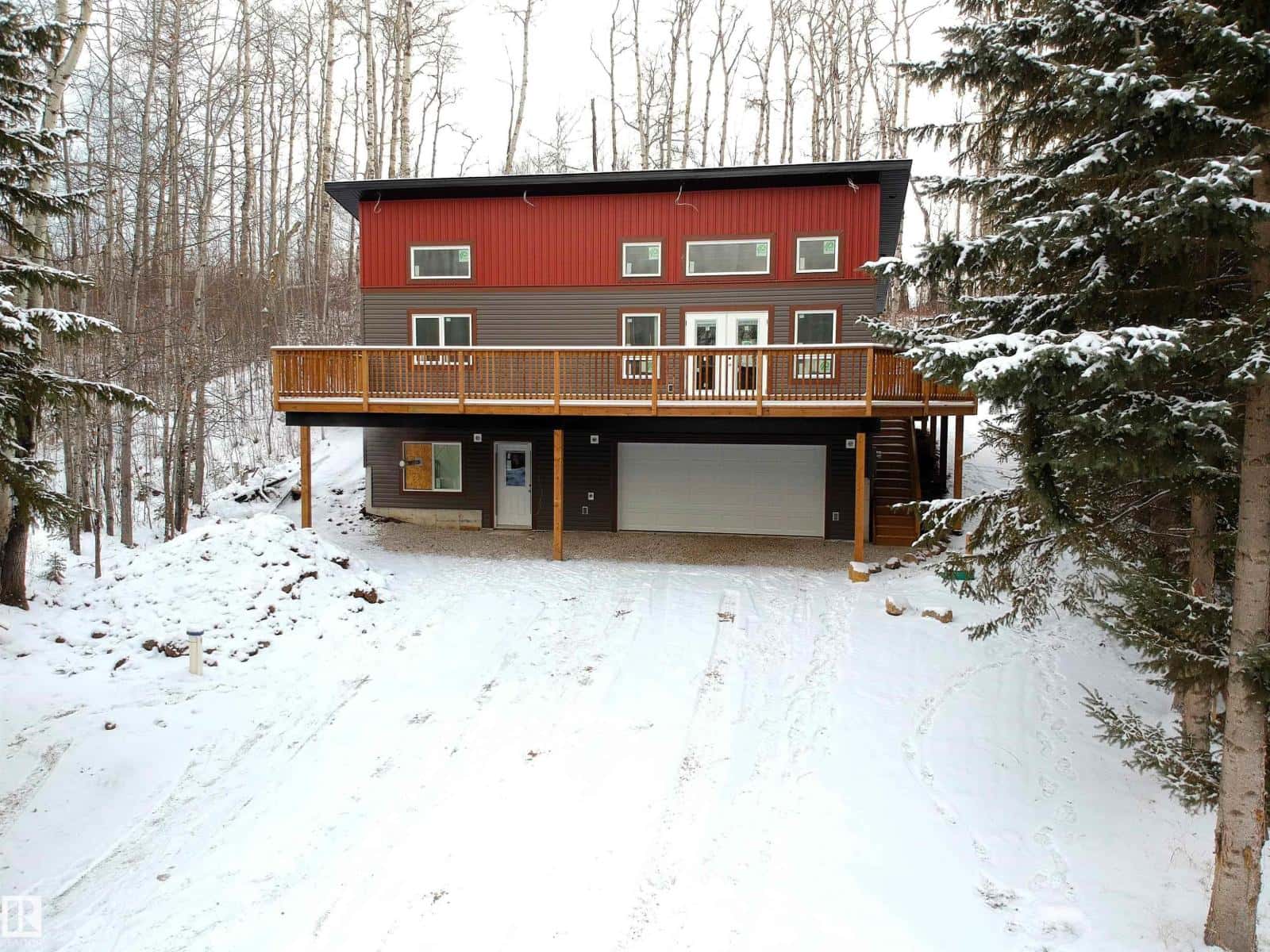 17 HILLSIDE CR — Rural Lac Ste. Anne County, Alberta - Photo 3 of 32