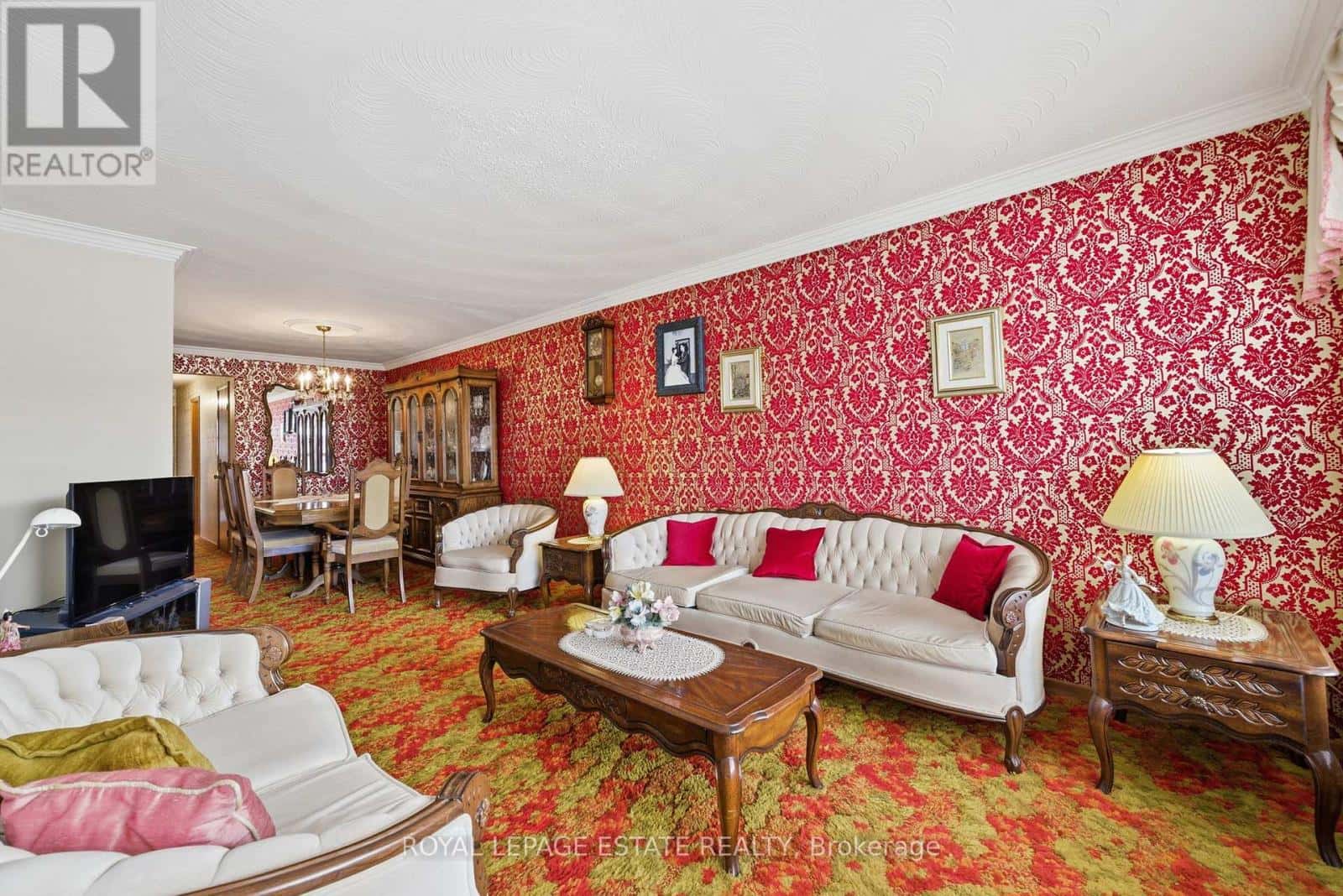 73A NORTH BONNINGTON AVENUE — Toronto (Clairlea-Birchmount), Ontario - Photo 4 of 34