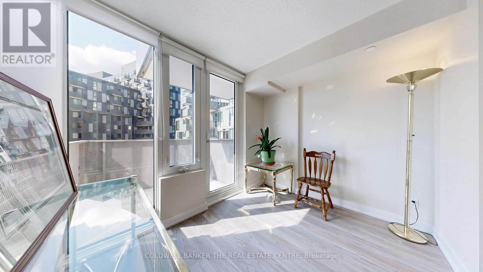 603 - 38 MONTE KWINTER CRT COURT - Photo 2 of 26, Toronto (Clanton Park), Ontario