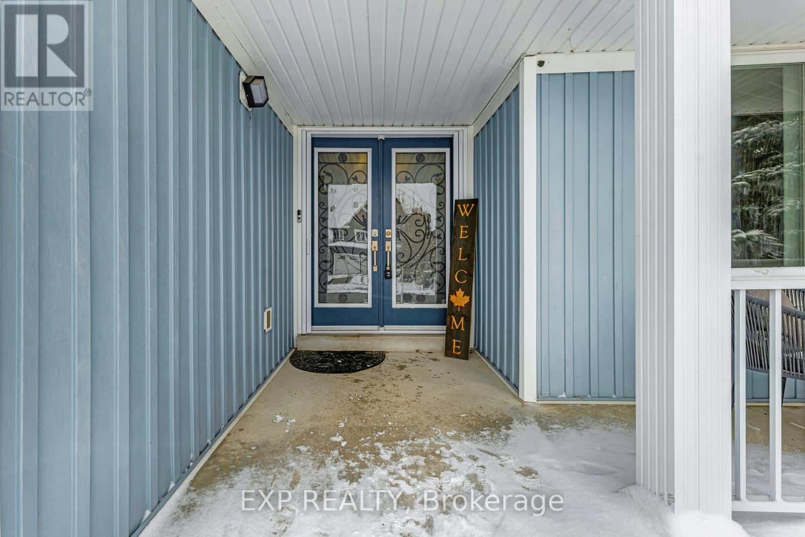 35 VISCOUNT WAY — East Gwillimbury (Mt Albert), Ontario - Photo 2 of 39