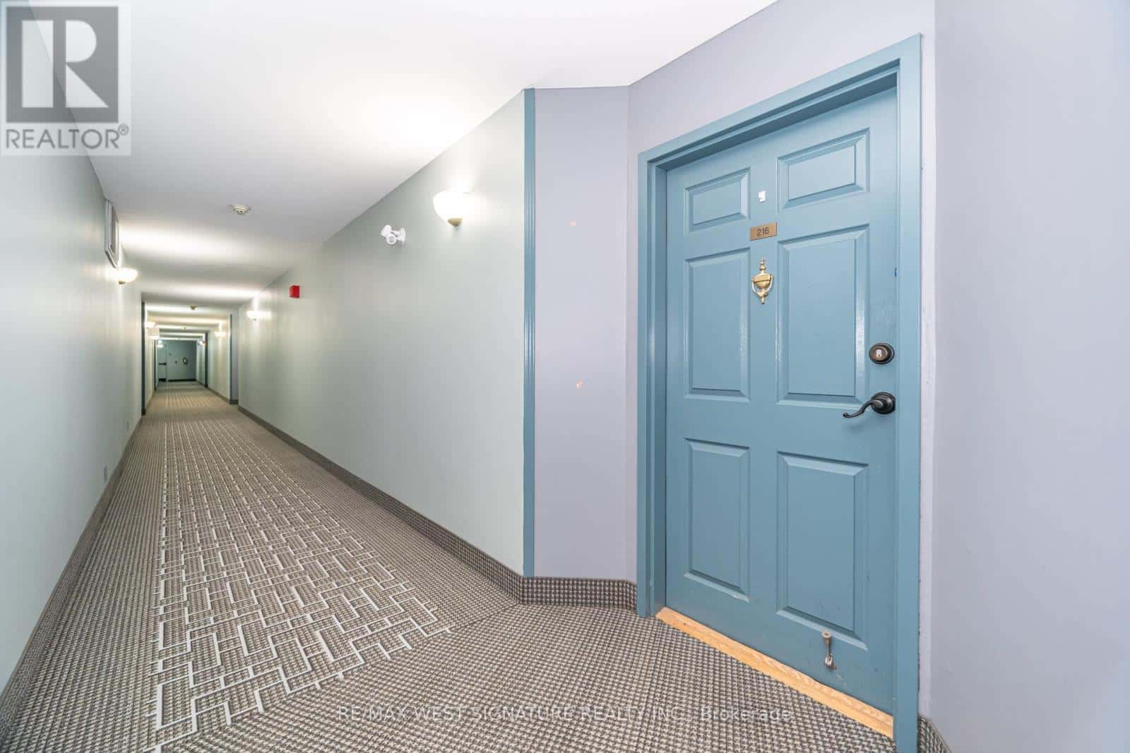 216 - 75 TREELAWN BOULEVARD — Vaughan (Kleinburg), Ontario - Photo 5 of 30