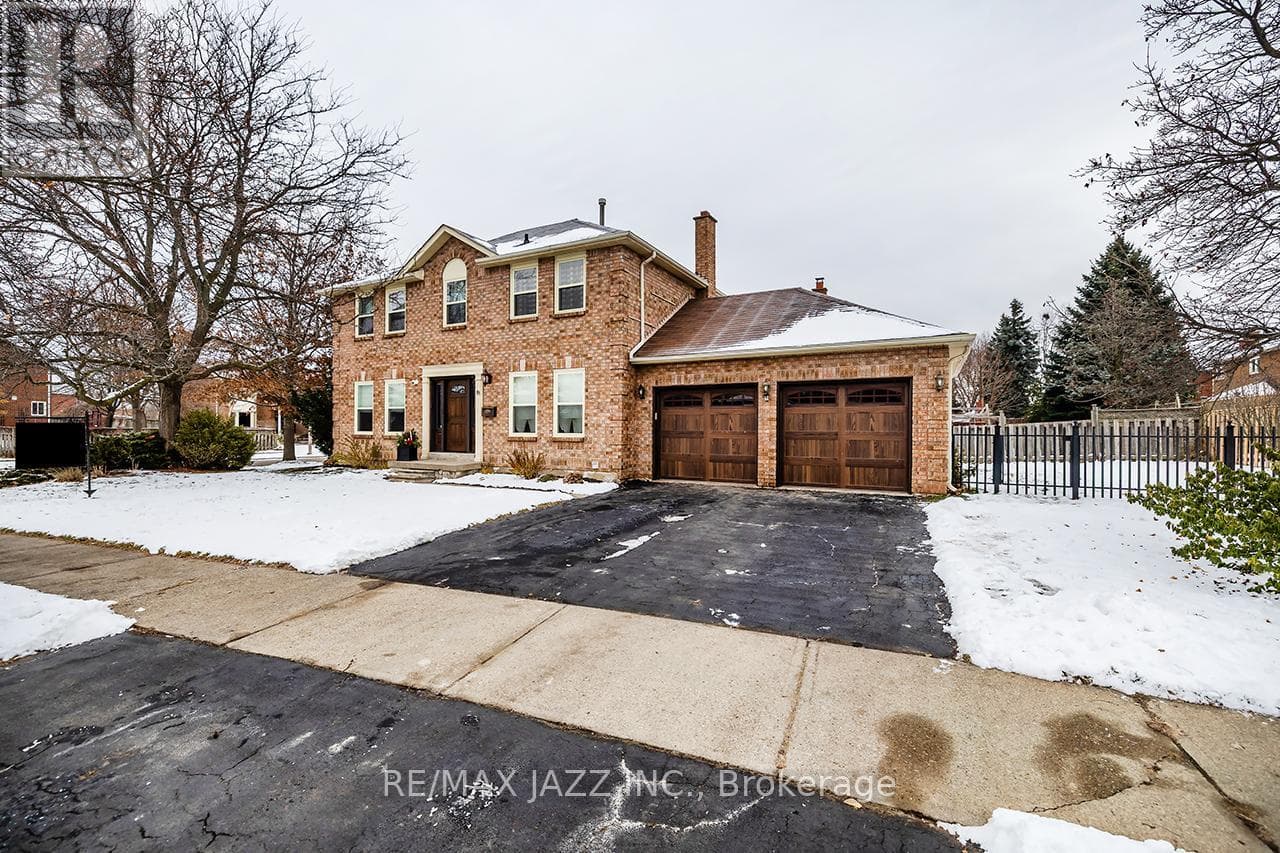 81 BURGBY AVENUE — Brampton (Northwood Park), Ontario - Main photo