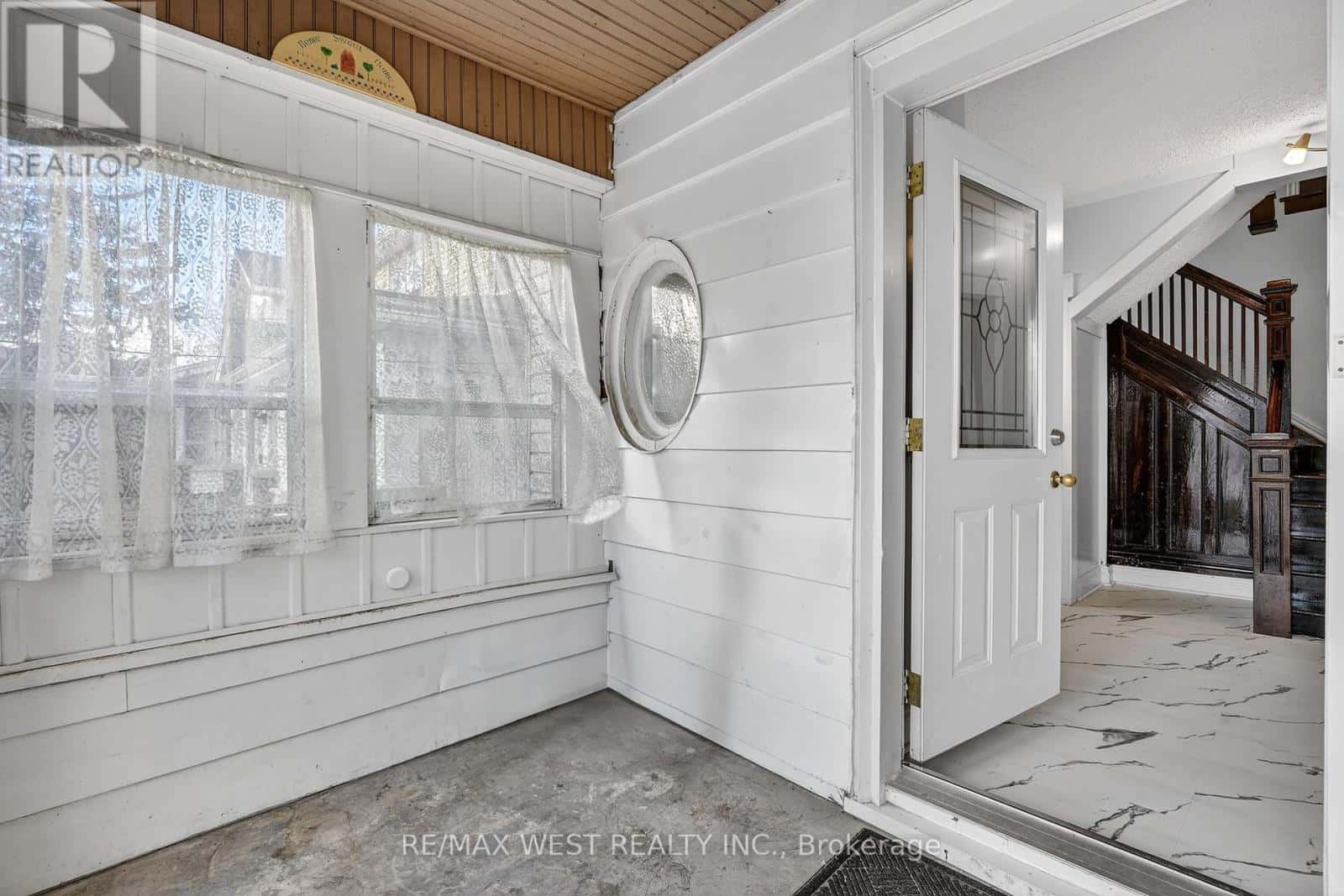 6175 BARKER STREET — Niagara Falls (Dorchester), Ontario - Photo 5 of 50