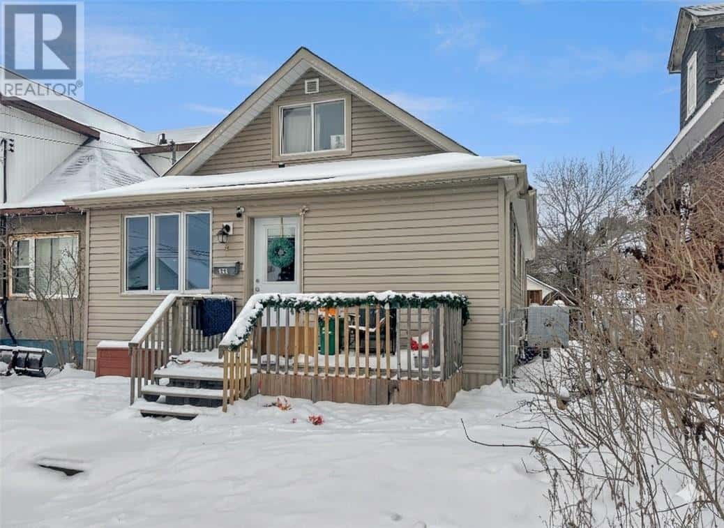 431 Frood Road — Sudbury, Ontario - Photo 3 of 26