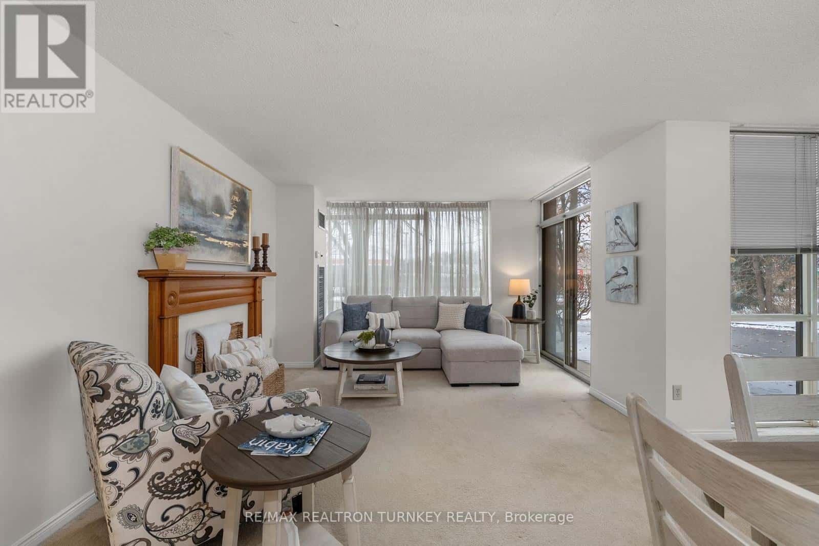 114 - 14924 YONGE STREET — Aurora (Aurora Highlands), Ontario - Photo 2 of 42