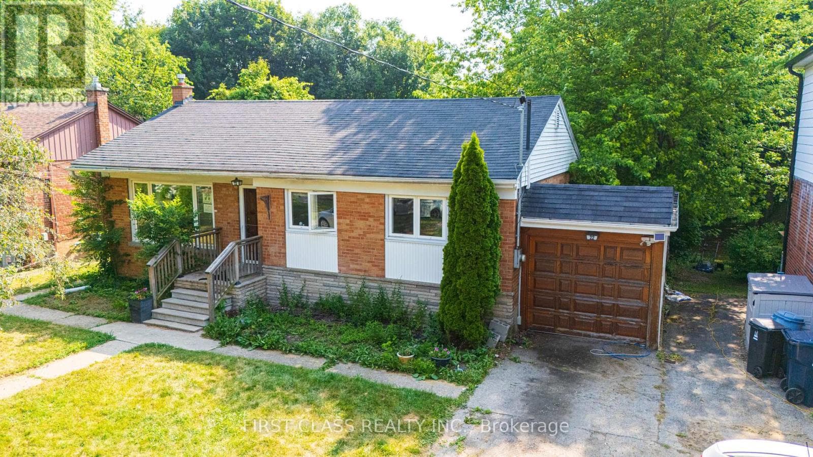 22 HOPECREST CRESCENT — Toronto (Kennedy Park), Ontario - Main photo