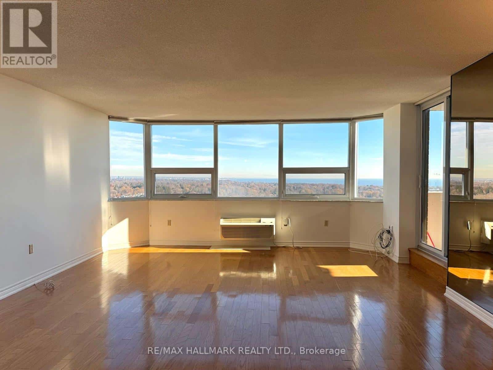 1801 - 121 LING ROAD — Toronto (West Hill), Ontario - Photo 2 of 41