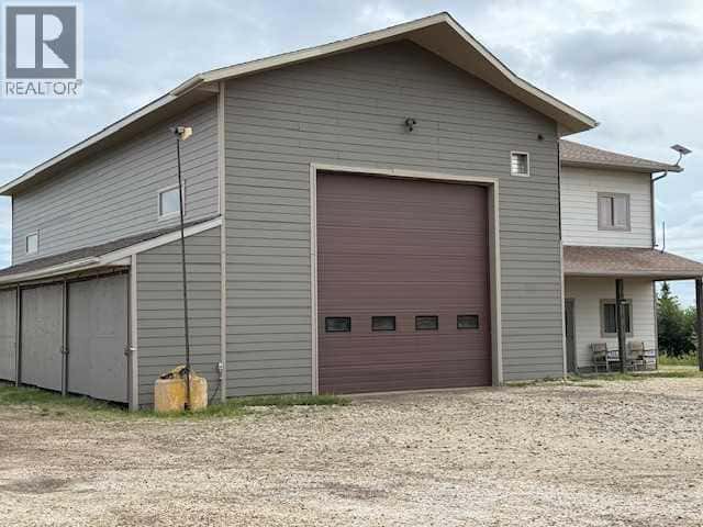 70008 720 Township — Grande Prairie, Alberta - Photo 4 of 35