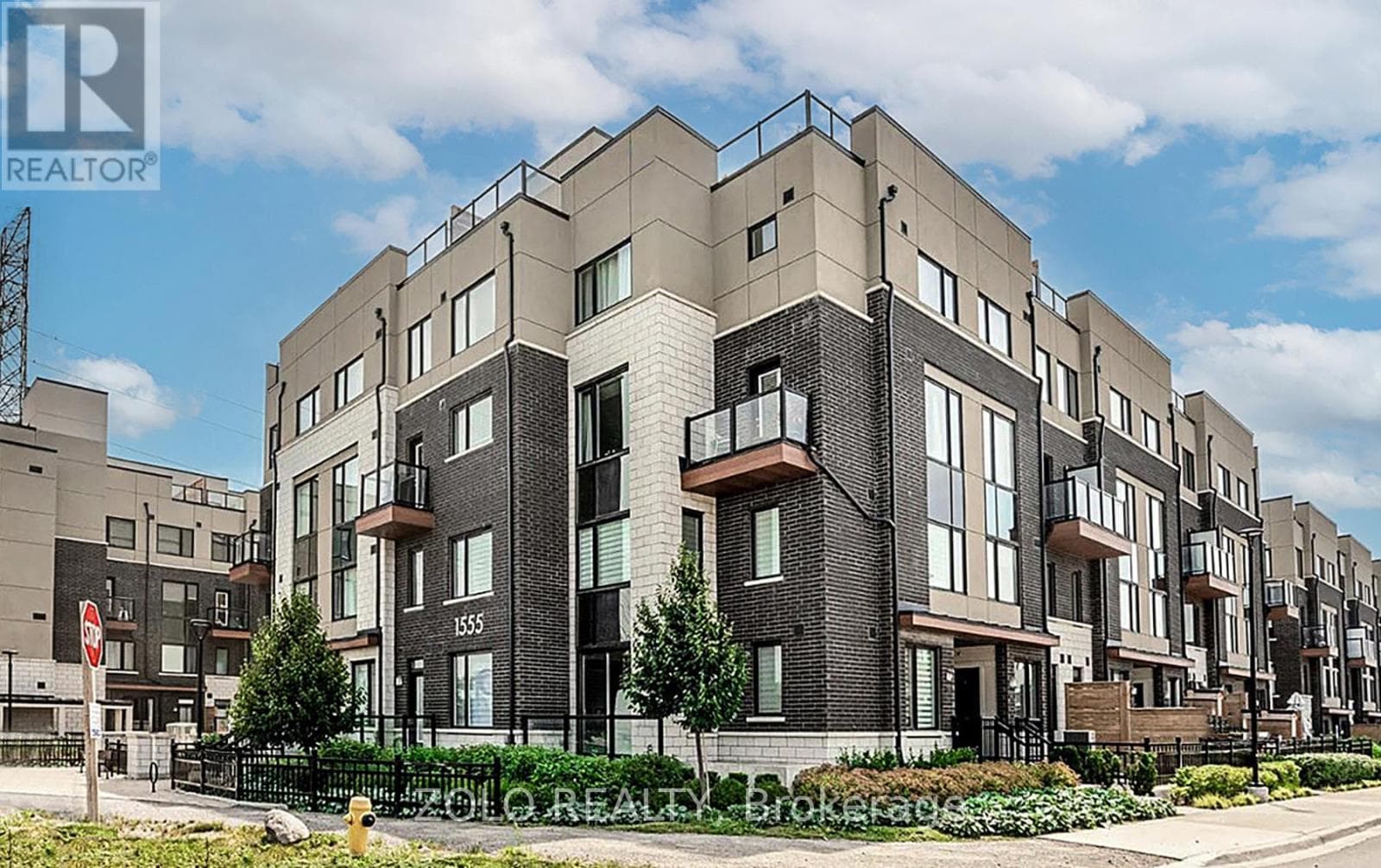 218 - 1555 KINGSTON ROAD — Pickering (Town Centre), Ontario - Main photo