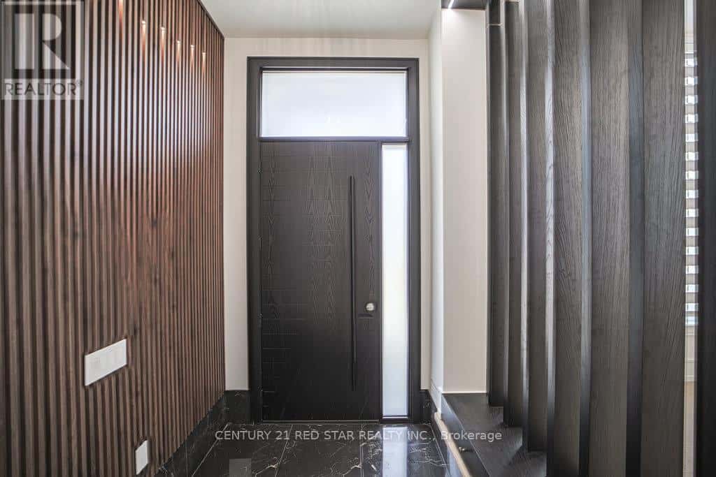 1 FRANKWOOD ROAD — Toronto (Stonegate-Queensway), Ontario - Photo 4 of 41