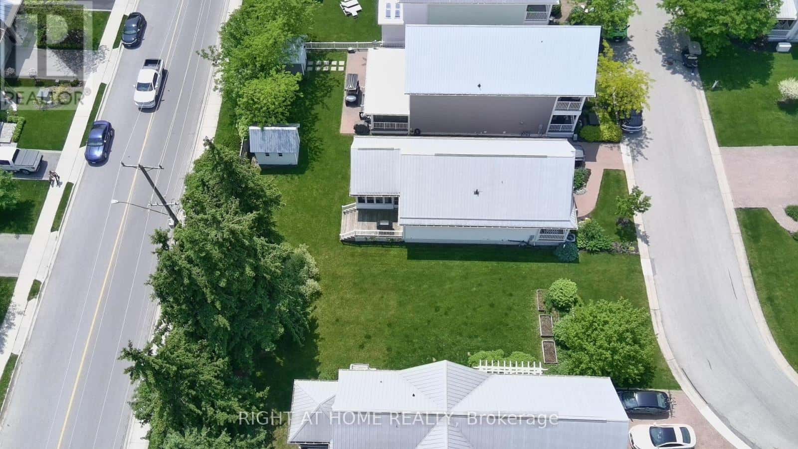 54 NANTUCKETT ROAD — Fort Erie (Crystal Beach), Ontario - Photo 4 of 30