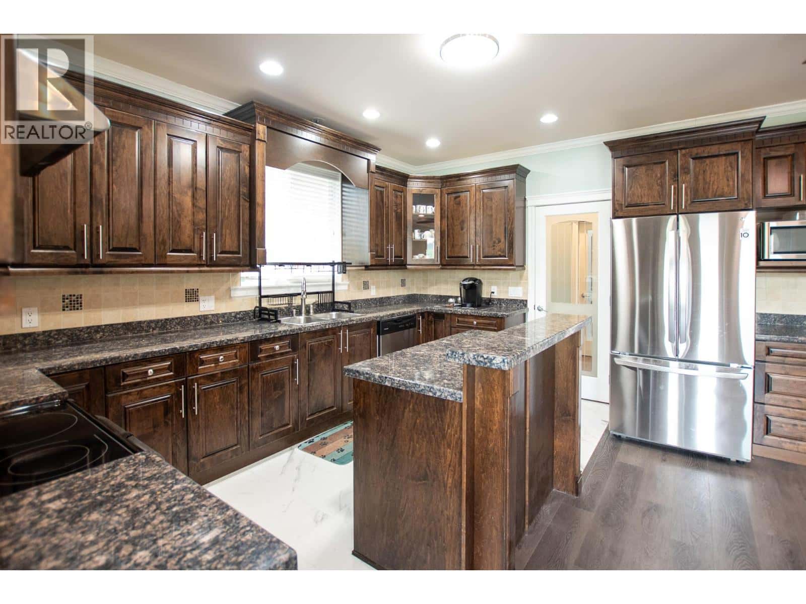 1890B Sage Street — Merritt, British Columbia - Photo 3 of 36