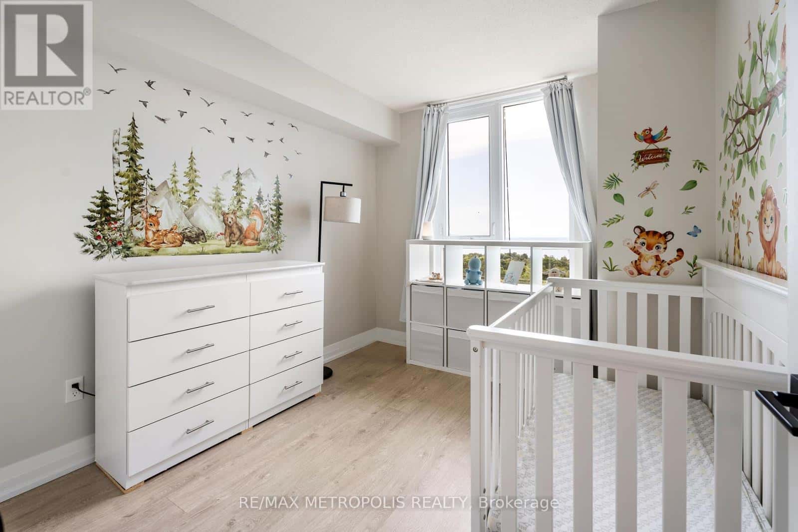 1707 - 3233 EGLINTON AVENUE E — Toronto (Scarborough Village), Ontario - Photo 4 of 37