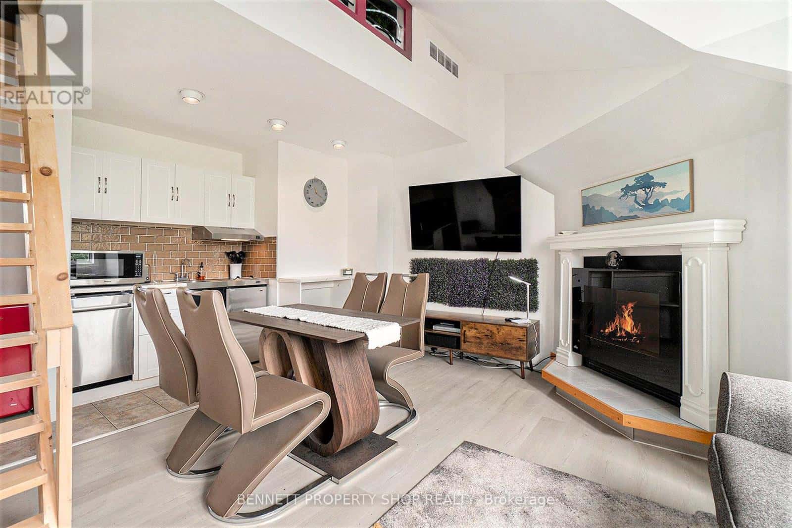 4D - 1036 BARRYVALE ROAD — Greater Madawaska, Ontario - Photo 5 of 19