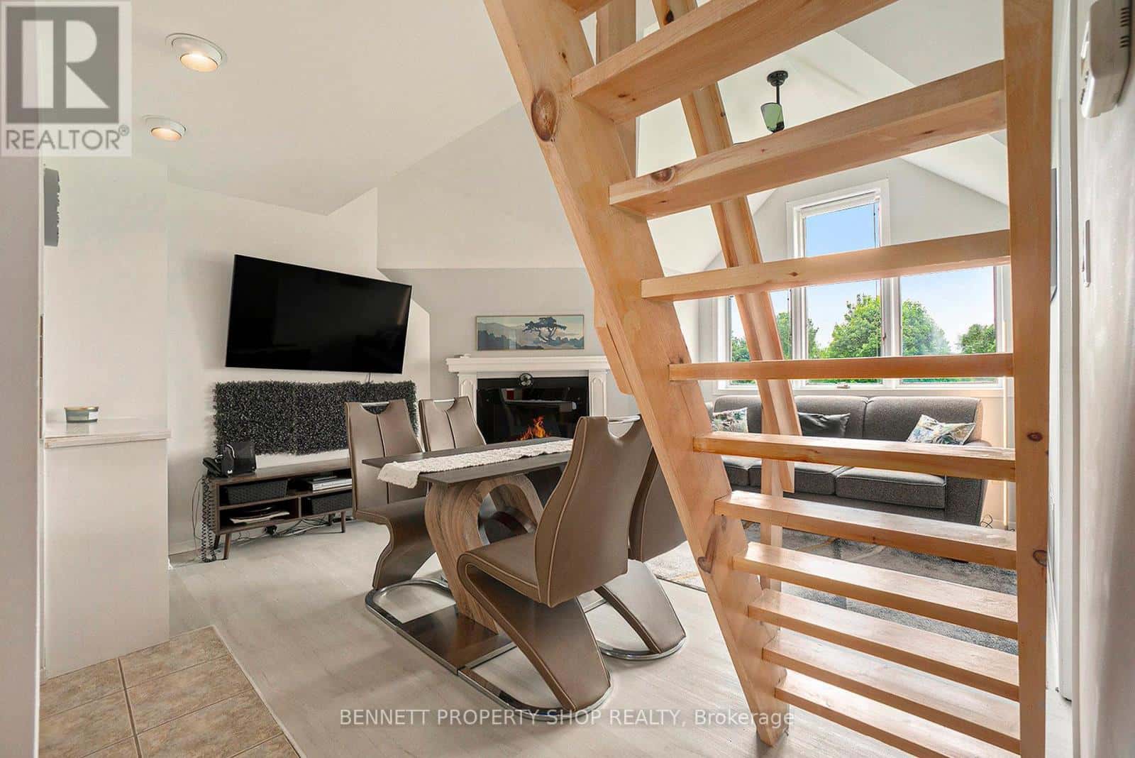 4D - 1036 BARRYVALE ROAD — Greater Madawaska, Ontario - Photo 4 of 19