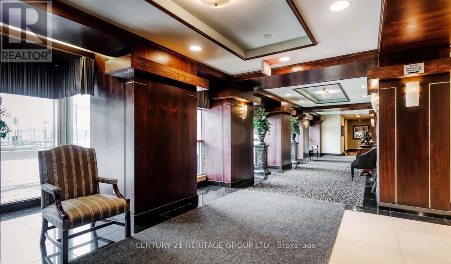 1601 - 101 SUBWAY CRESCENT — Toronto (Islington-City Centre West), Ontario - Photo 4 of 21