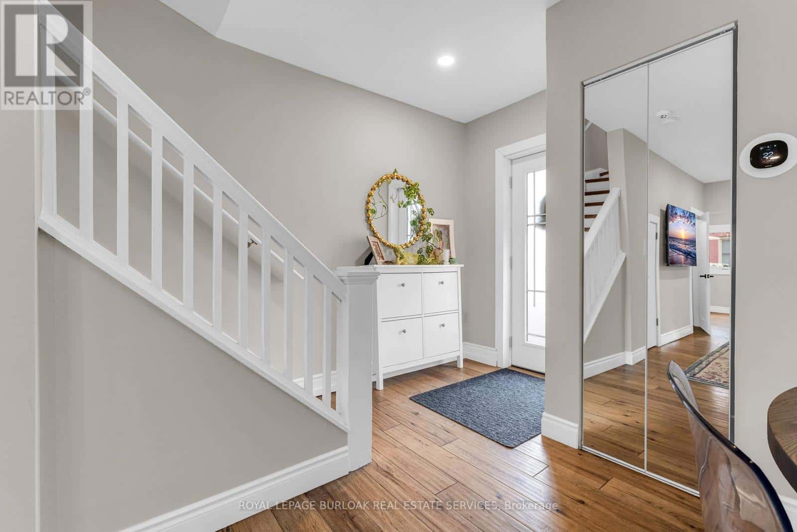 373 EMERALD STREET N — Hamilton (Industrial Sector), Ontario - Photo 5 of 35