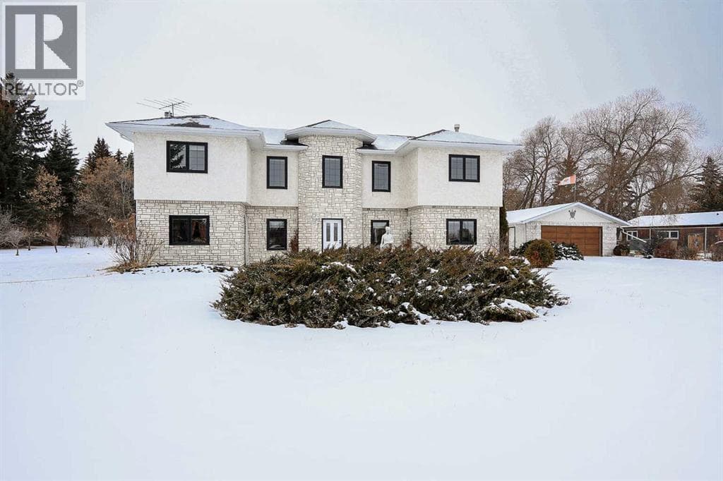 10, 27501 Township Road 374 — Rural Red Deer County, Alberta - Main photo