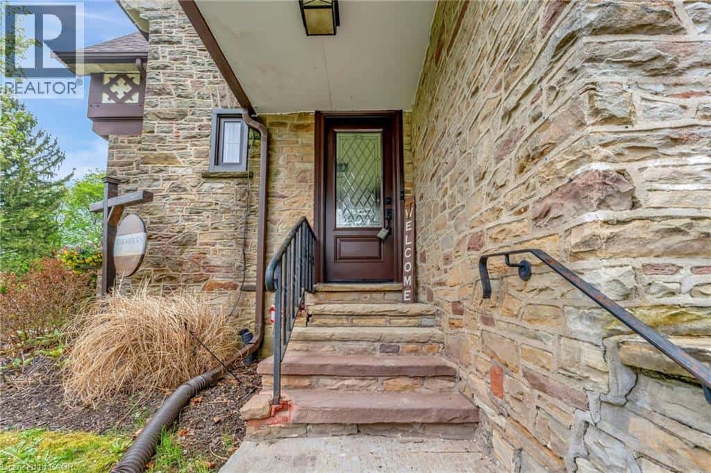 26 EVERGREEN HILL Road — Simcoe, Ontario - Photo 3 of 45