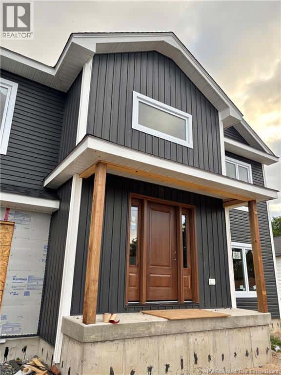 9 LeBaron Court — Fredericton, New Brunswick - Photo 3 of 37