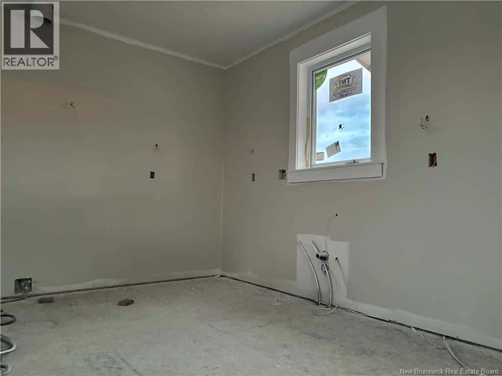 9 LeBaron Court — Fredericton, New Brunswick - Photo 4 of 37