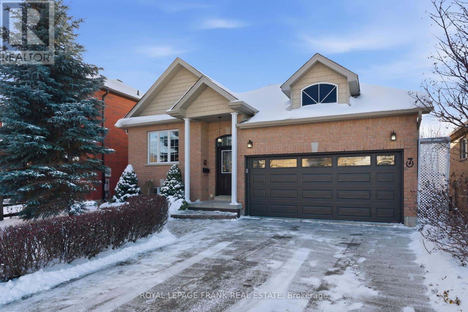 7 BROCK STREET — Kawartha Lakes (Lindsay), Ontario - Photo 3 of 50