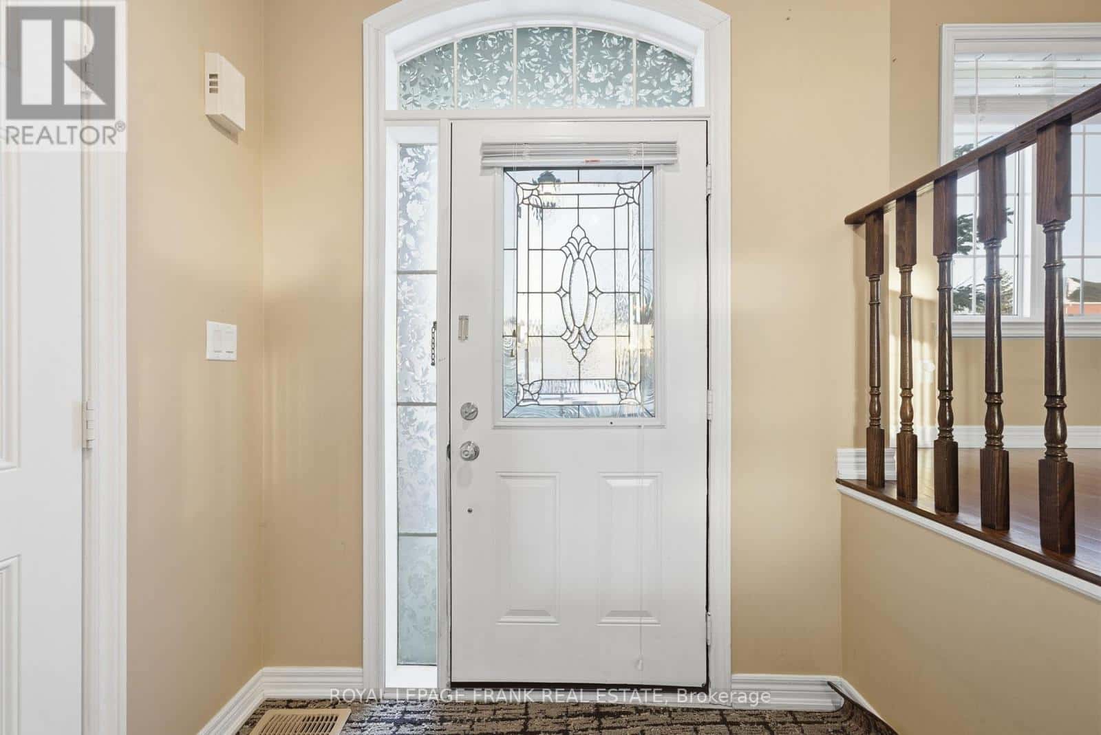 7 BROCK STREET — Kawartha Lakes (Lindsay), Ontario - Photo 5 of 50