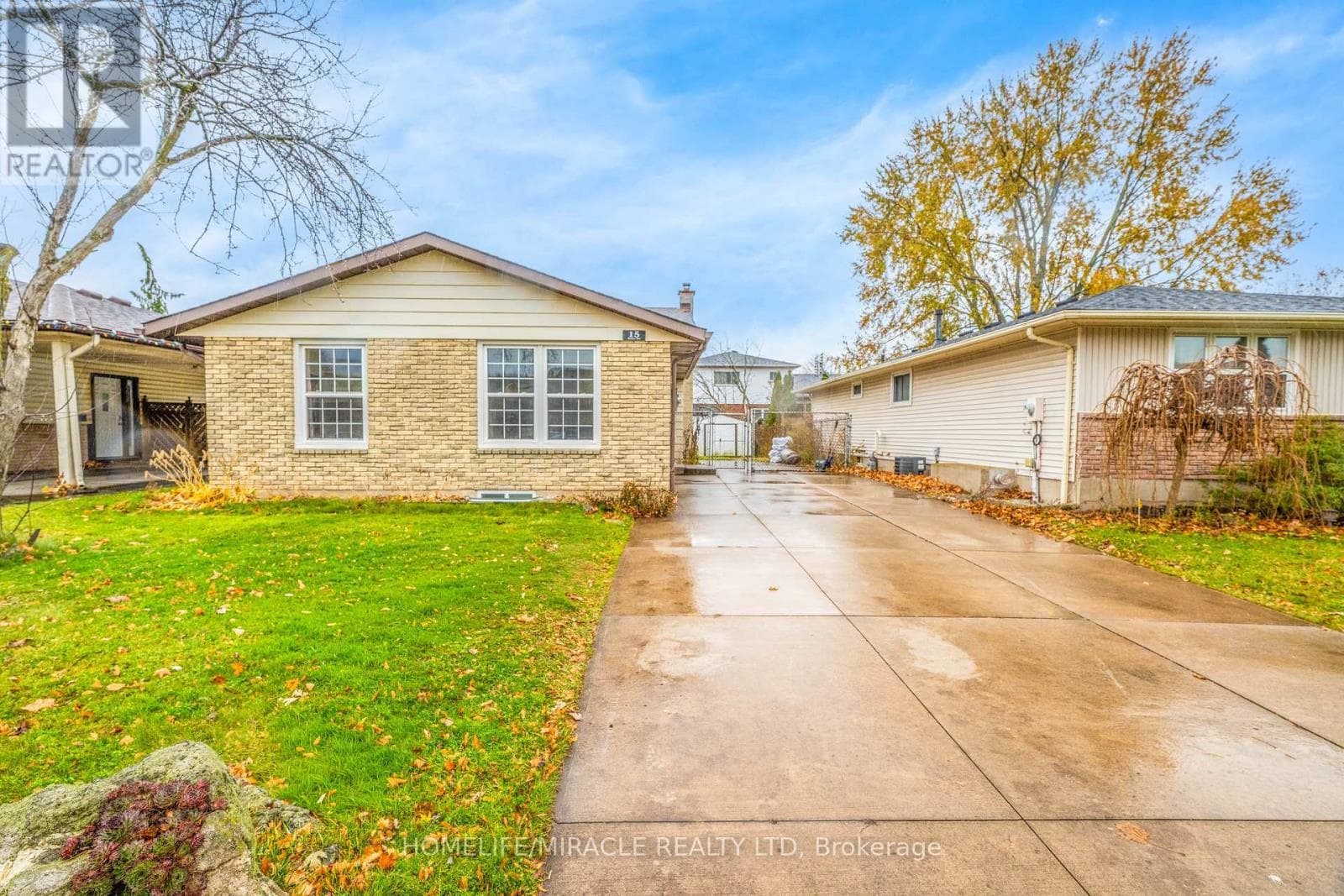 15 KEEFER ROAD — Thorold (Confederation Heights), Ontario - Main photo