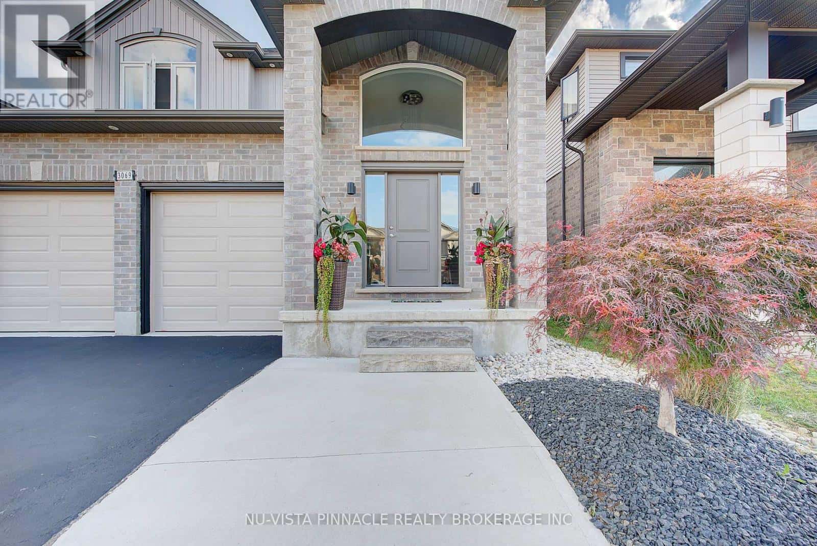 3069 TOKALA TRAIL — London North (North S), Ontario - Photo 3 of 48