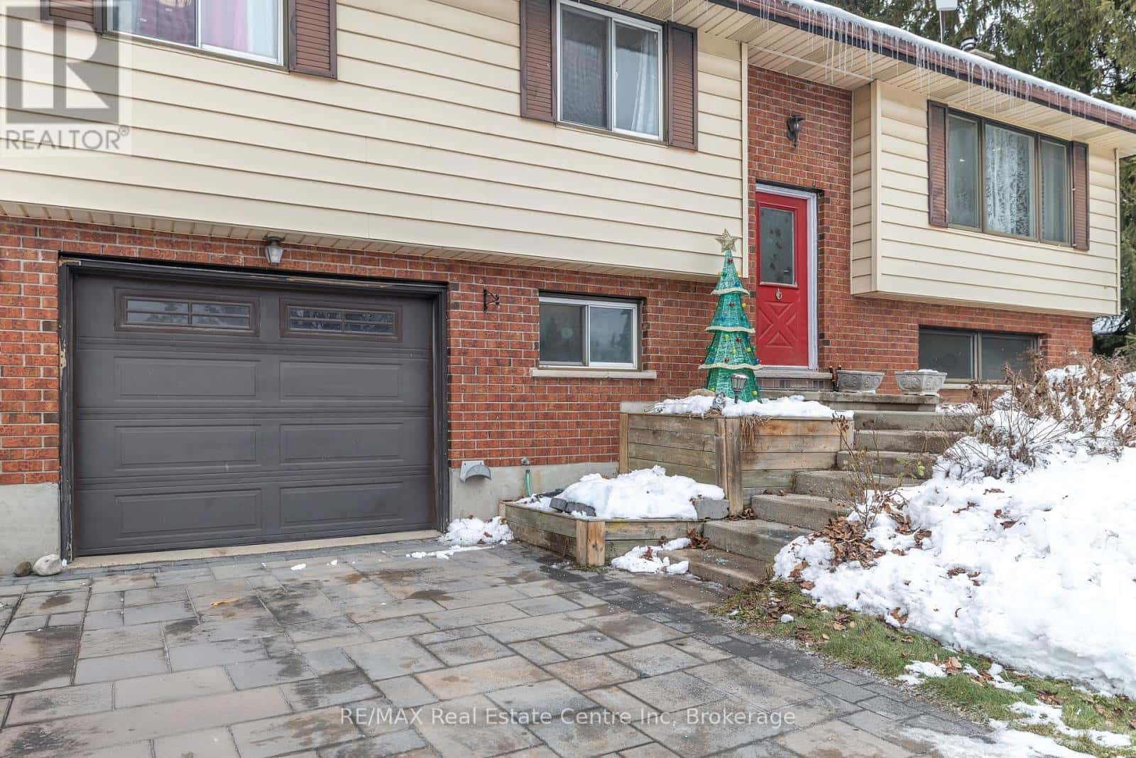 7730 SIXTH LINE — Centre Wellington, Ontario - Photo 2 of 50