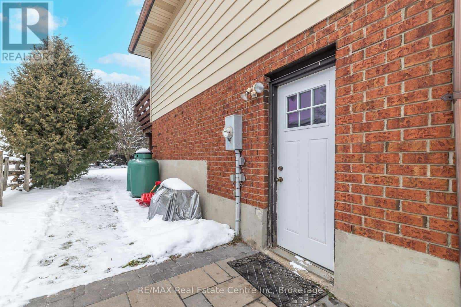 7730 SIXTH LINE — Centre Wellington, Ontario - Photo 3 of 50