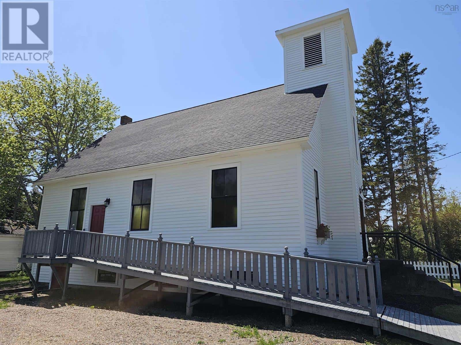 6910 Highway 2 — Portapique, Nova Scotia - Photo 4 of 39