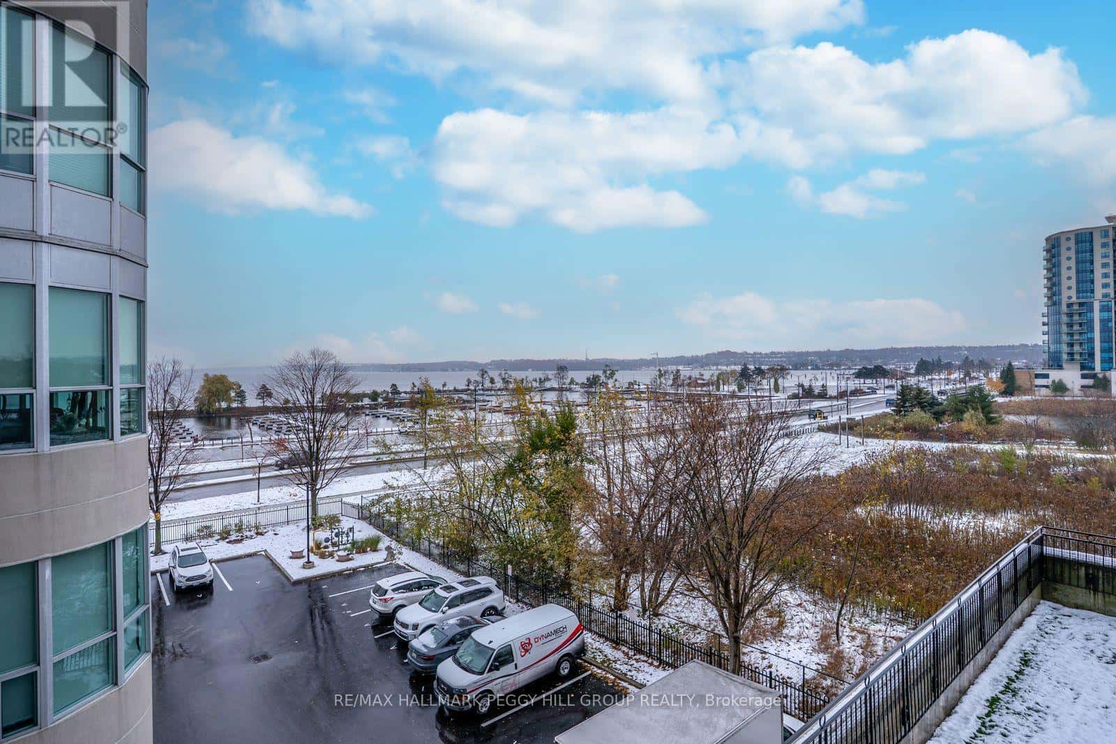 401 - 2 TORONTO STREET — Barrie (City Centre), Ontario - Photo 2 of 18