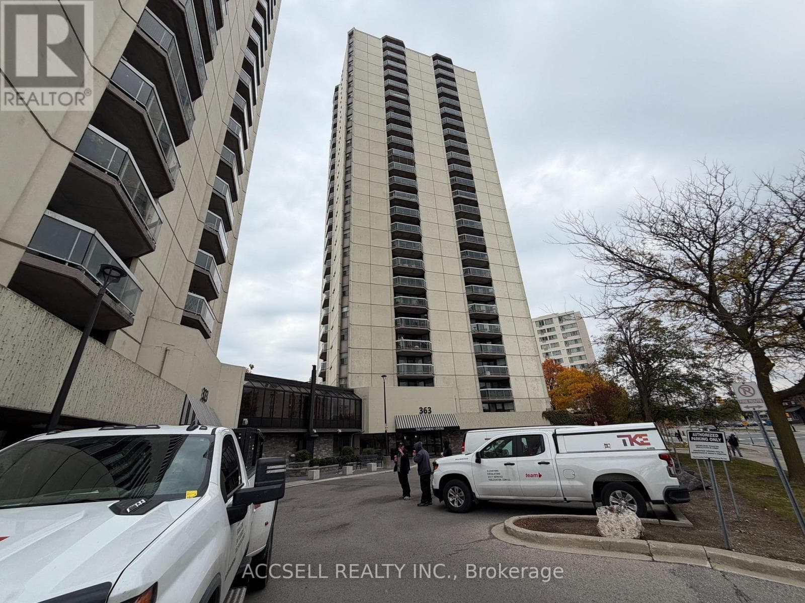 2503 - 363 COLBORNE STREET — London East (East K), Ontario - Main photo