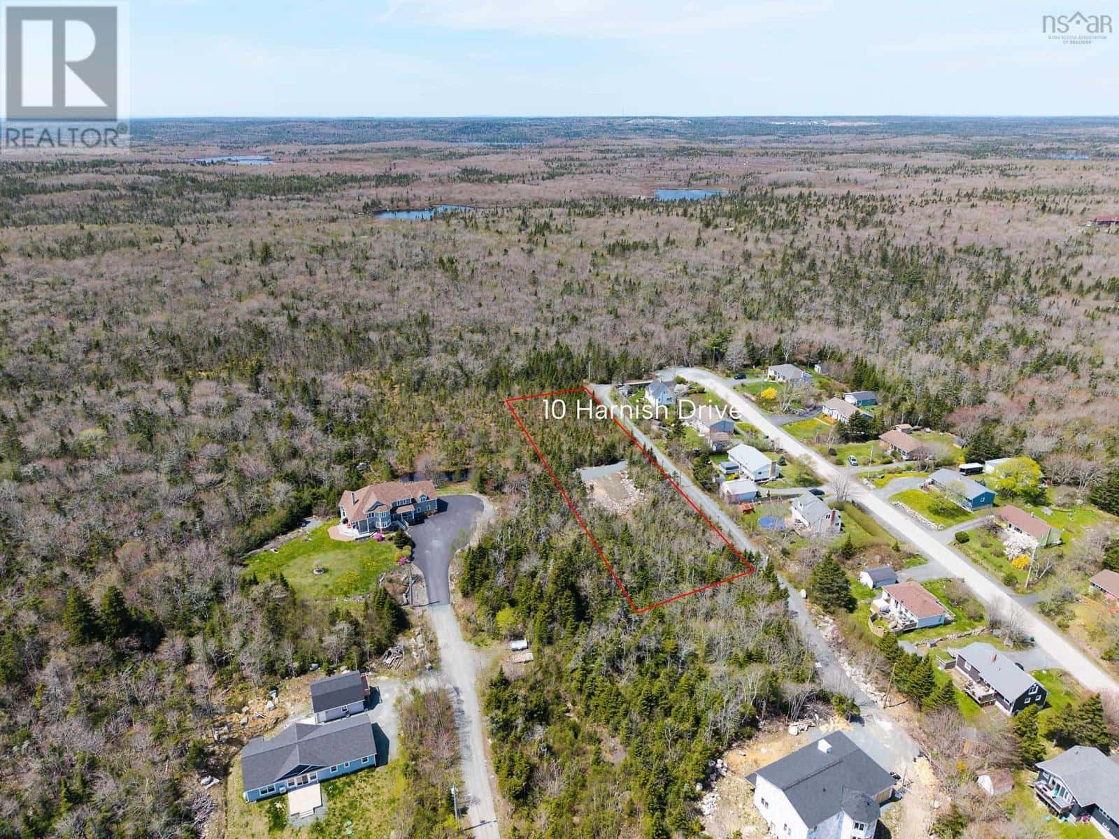 10 Harnish Drive — Herring Cove, Nova Scotia - Photo 4 of 18