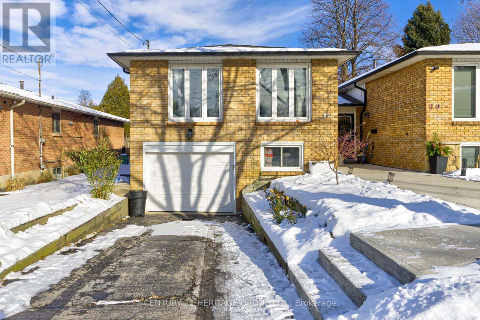 92 HORNING DRIVE — Hamilton (Fessenden), Ontario - Photo 3 of 37