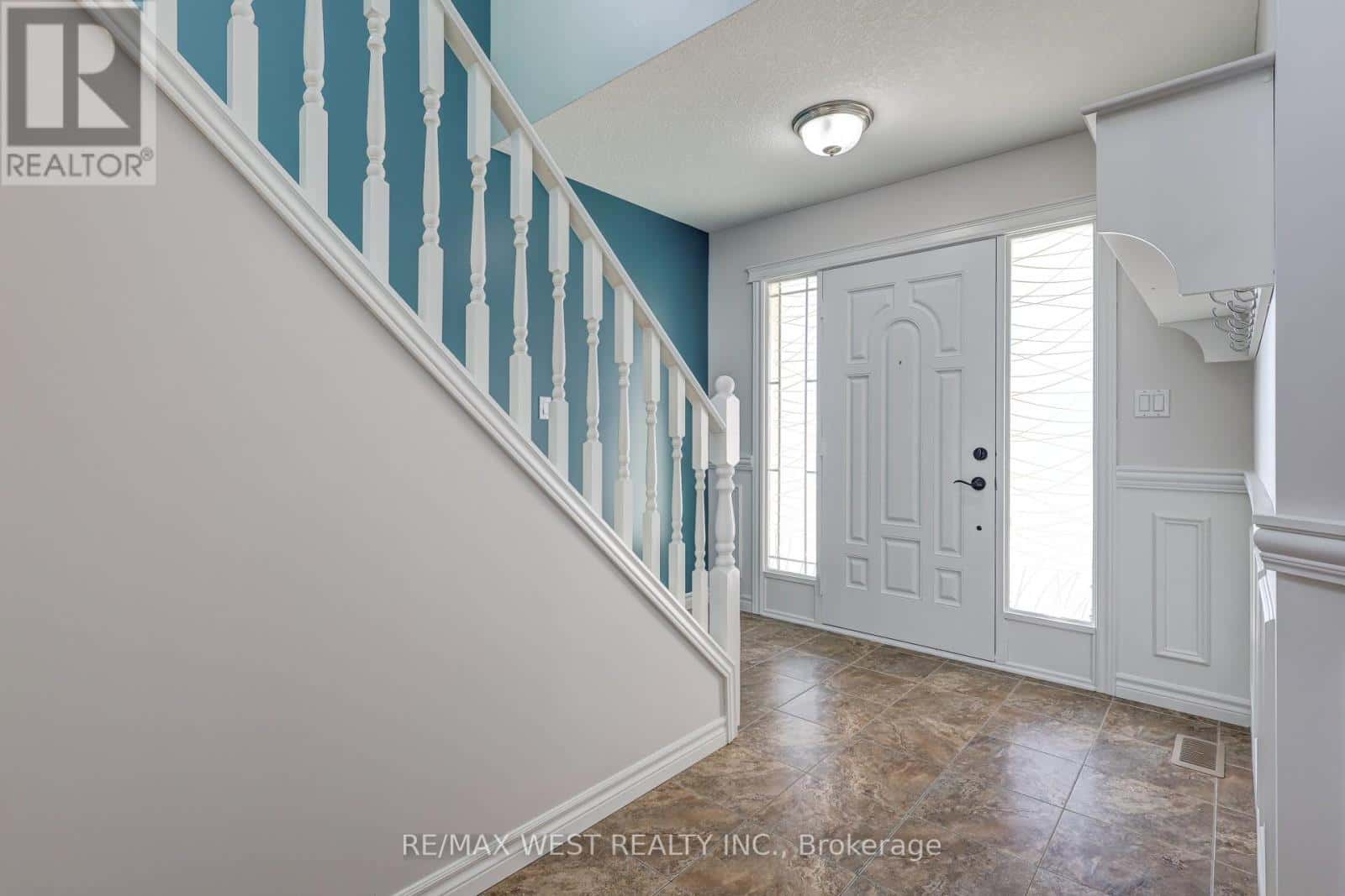 63 HAVENWOOD STREET — Middlesex Centre (Ilderton), Ontario - Photo 4 of 50