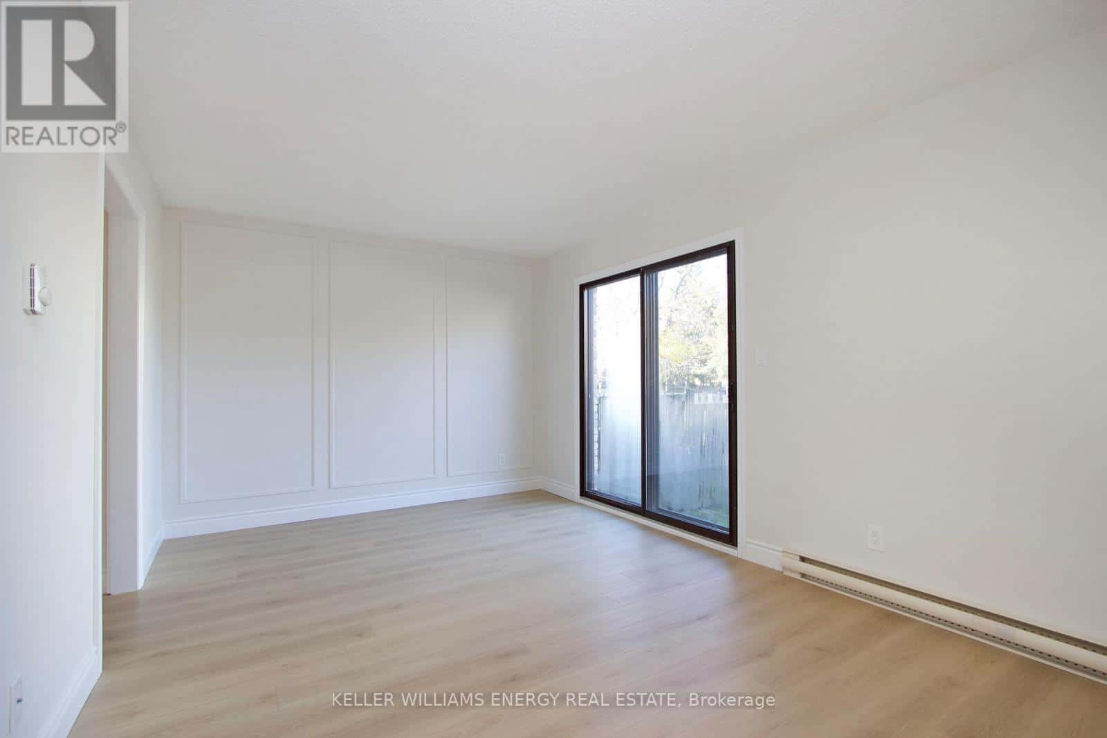 5 - 221 ORMOND DRIVE — Oshawa (Samac), Ontario - Photo 4 of 20