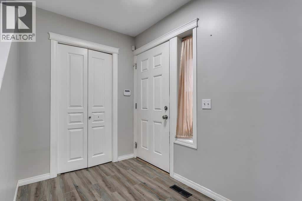 11 Saddlebrook Way NE — Calgary, Alberta - Photo 3 of 45