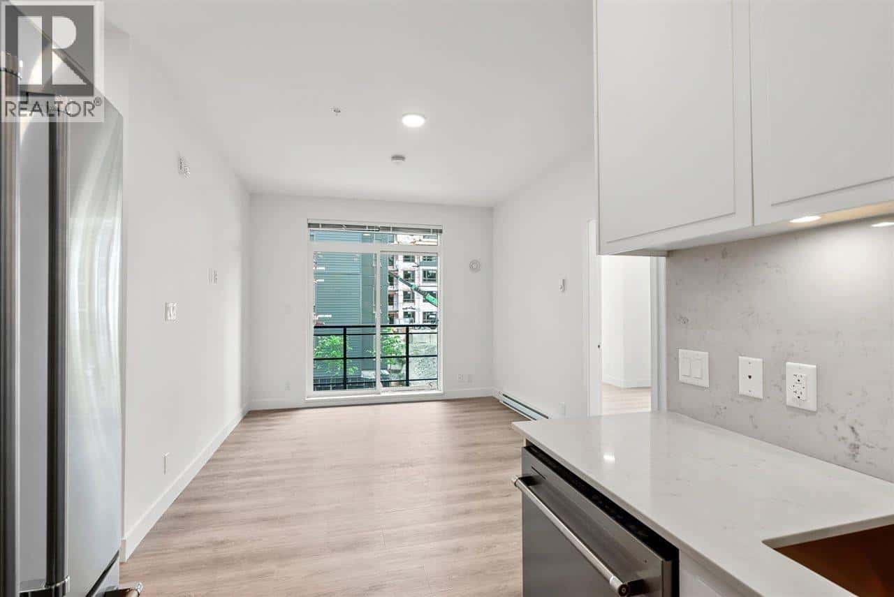 314 700 CLARKE ROAD — Coquitlam, British Columbia - Photo 3 of 14