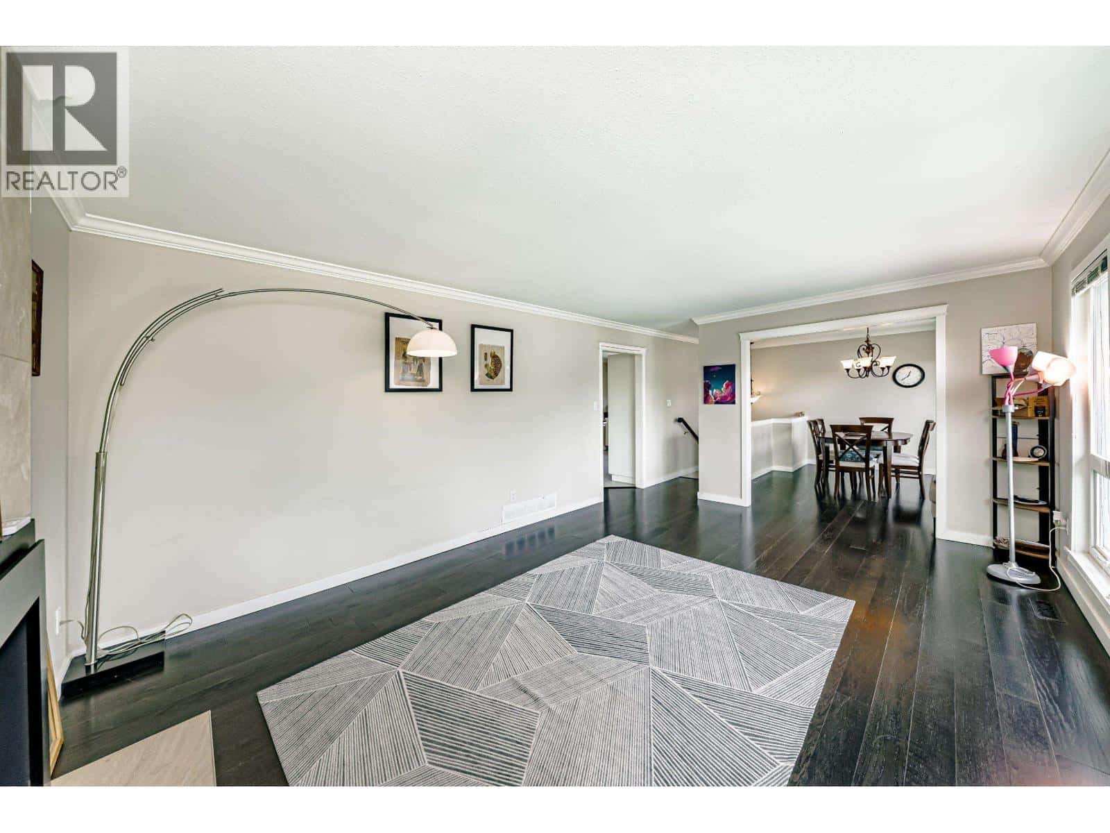 3151 FREY PLACE — Port Coquitlam, British Columbia - Photo 2 of 33