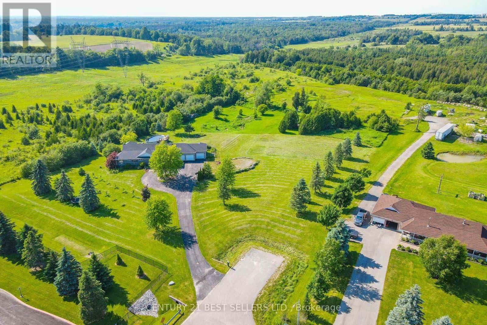 14 PIONEER RIDGE COURT — Essa, Ontario - Photo 3 of 40