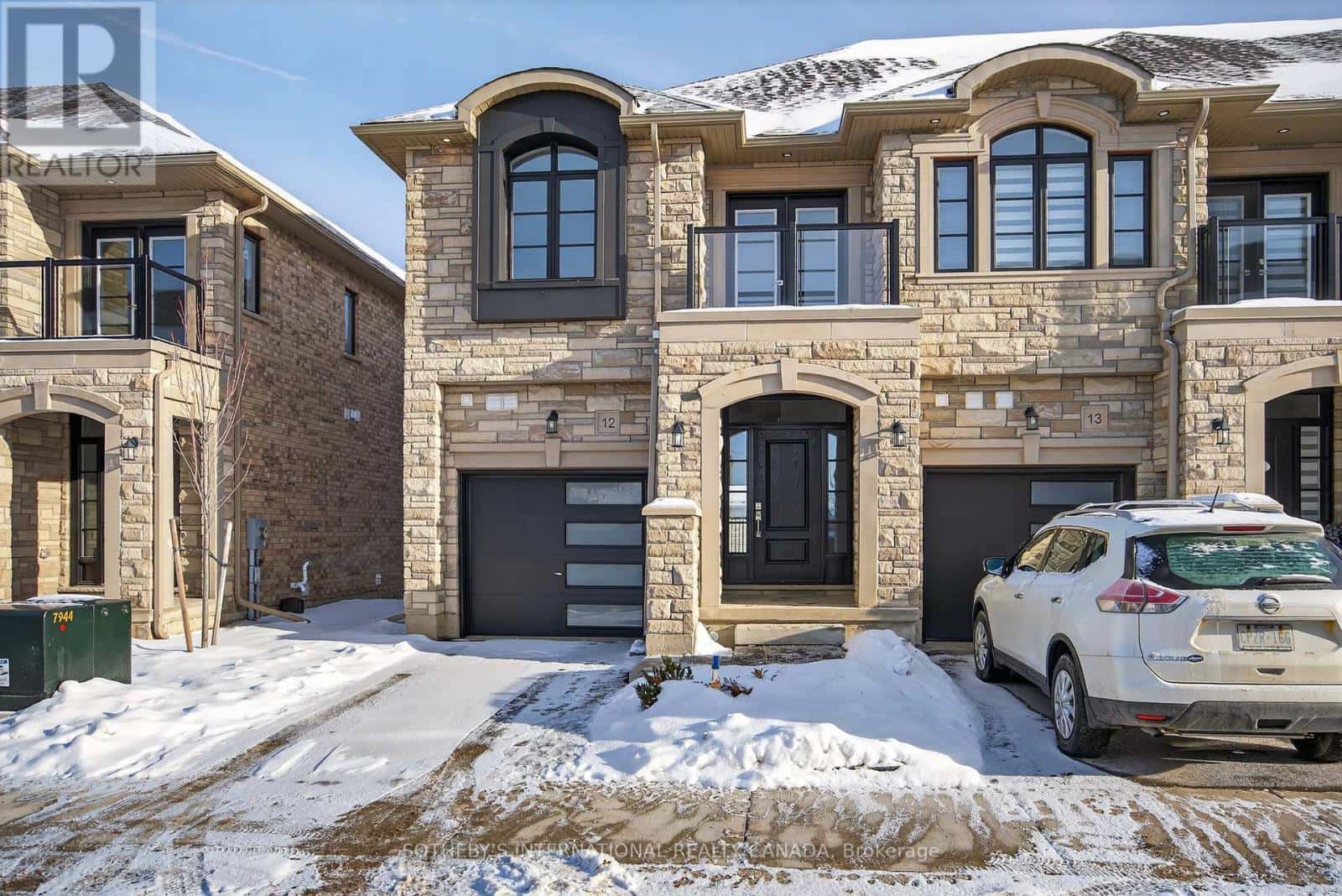 12 - 675 VICTORIA ROAD N — Guelph (Victoria North), Ontario - Photo 2 of 34