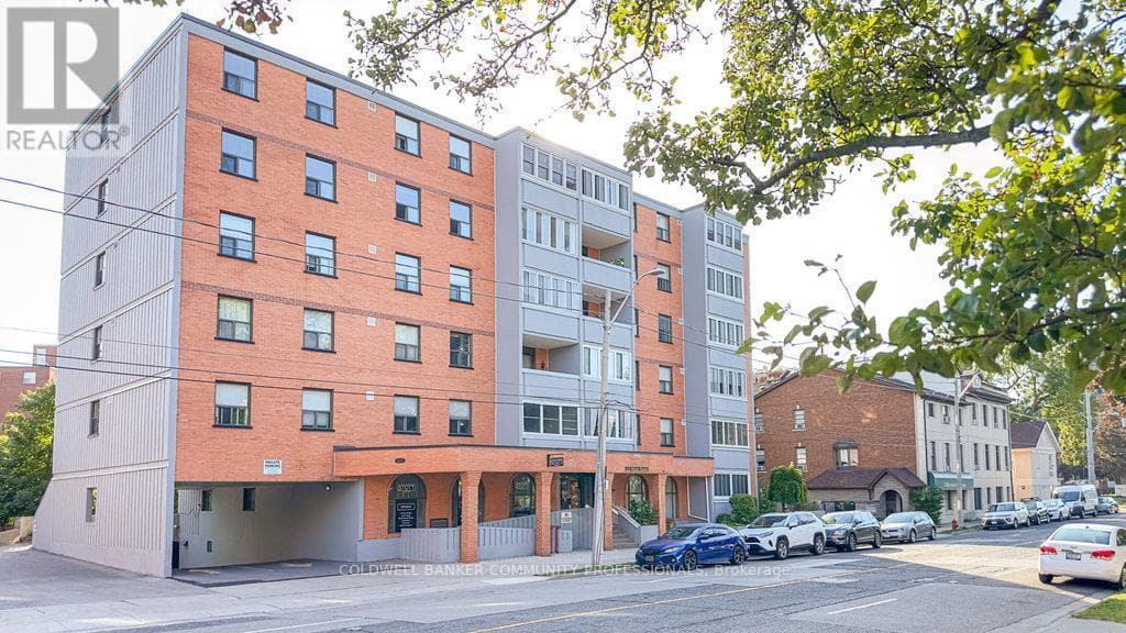 205 - 23 MAIN STREET — Hamilton (Dundas), Ontario - Main photo