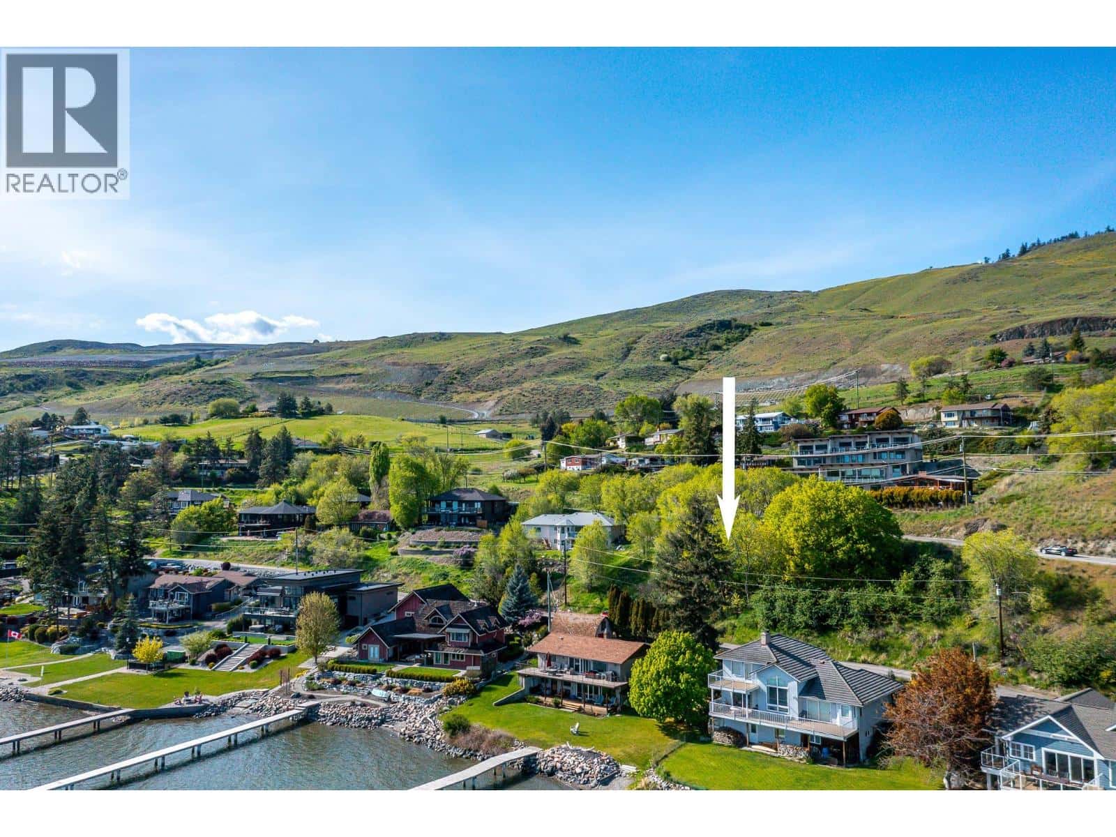 7328 Tronson Road — Vernon, British Columbia - Photo 4 of 35