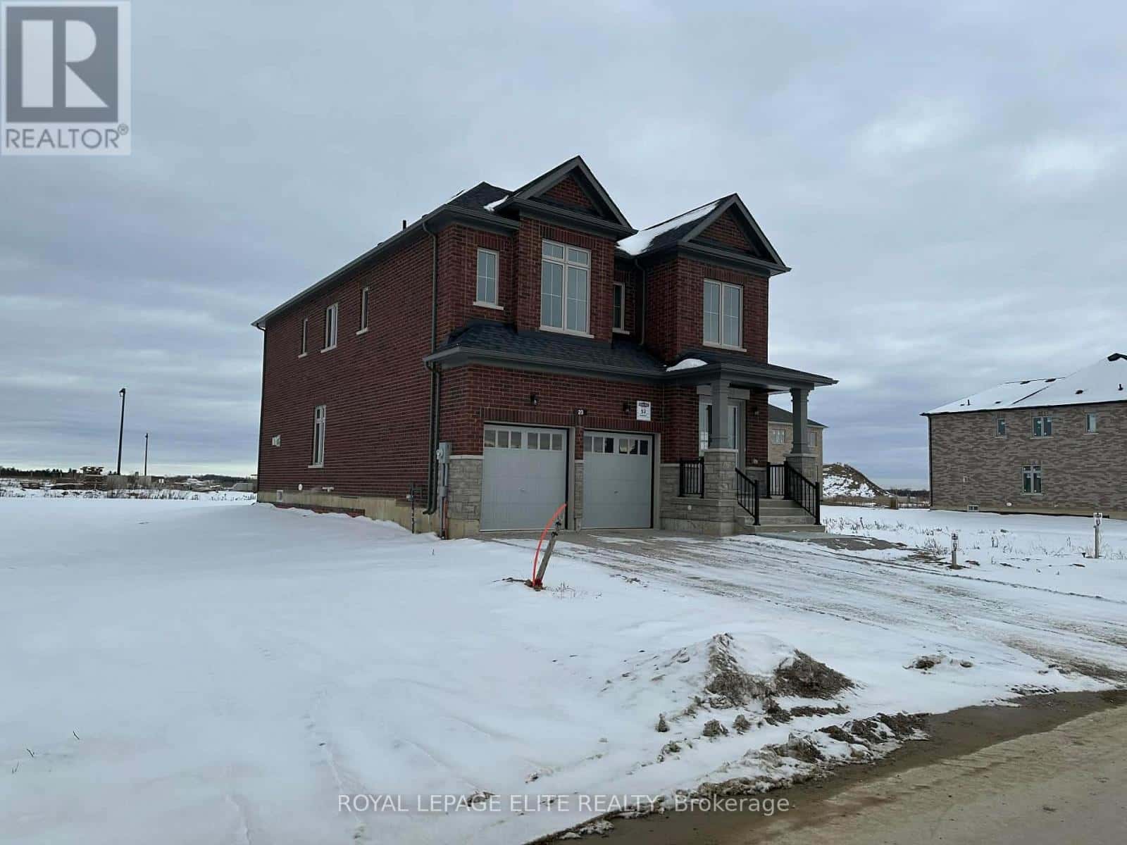 23 ADDISON STREET — Caledon (Caledon East), Ontario - Photo 2 of 38